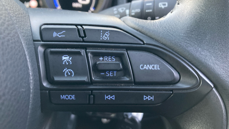 Toyota Yaris 1.5 Hybrid Design 5dr CVT Hybrid Hatchback